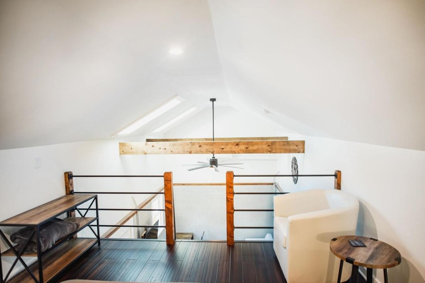 Olde Village Loft - Unique Park Circle Experience Норт Чарлстън Екстериор снимка
